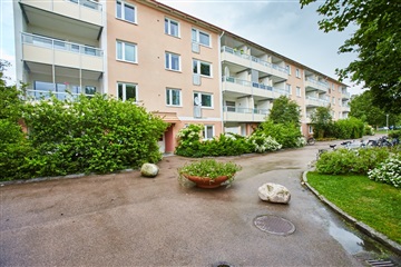 Bild 1. Lägenhet, Vallonvägen, Skultuna 