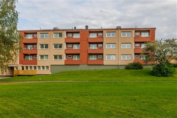 Bild 1. Lägenhet, Surbrunnsvägen, Hallstahammar 