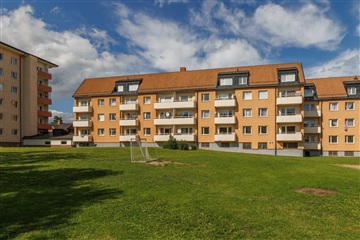 Bild 1. Lägenhet, Snevringevägen, Hallstahammar 
