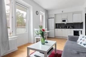 Bild 1. Rum, Tingstorget, Norsborg 
