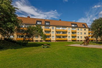 Bild 1. Lägenhet, Snevringevägen, Hallstahammar 