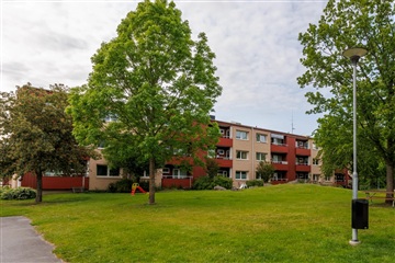 Bild 1. Lägenhet, Surbrunnsvägen, Hallstahammar 