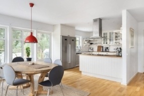 Bild 1. Hus/villa, Litslenaby, Ekolsund 