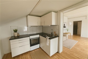 Photo 3. Apartment, Kejsargatan, Bollstabruk 
