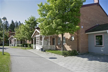 Bild 1. Lägenhet, Drottningvägen, Rosersberg 