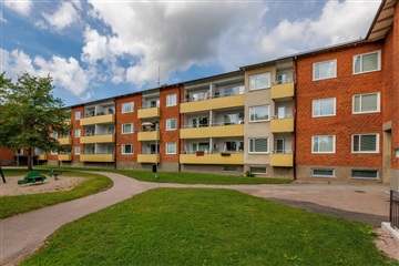 Bild 1. Lägenhet, Trädgårdsgatan, Hallstahammar 