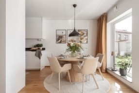 Bild 1. Hus/villa, Salamandervägen, Kareby 