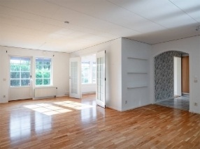 Bild 1. Hus/villa, Sundsborgsvägen, Upplands Väsby 
