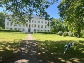 Bild 1. Lägenhet, Lennartsnäs Slott, Kungsängen 