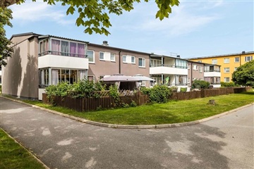 Bild 1. Lägenhet, Vargvägen, Västerhaninge