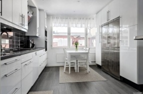 Bild 1. Lägenhet, Skarpbrunnavägen, Norsborg 