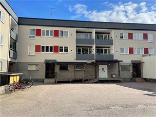 Bild 1. Lägenhet, Torgvägen, Östervåla 