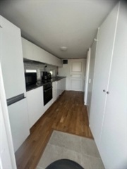 Photo 1. Room, Svärdvägen, Järfälla 