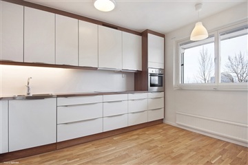 Bild 1. Lägenhet, Granängsvägen, Tyresö 