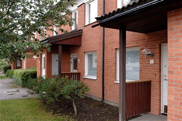 Bild 1. Lägenhet, Backbrovägen, Tierp 