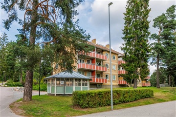 Bild 1. Lägenhet, Skogsvägen, Hallstahammar 