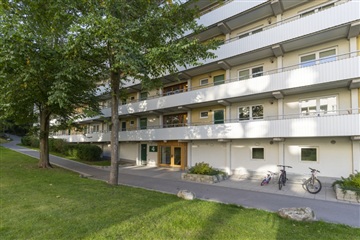 Bild 1. Lägenhet, Granbacksvägen, Tyresö 