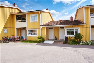 Bild 2. Lägenhet, Gäddströmsvägen, Skultuna 