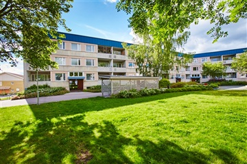Bild 1. Lägenhet, Krongjutarvägen, Skultuna 