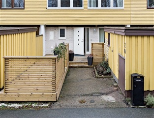 Bild 2. Hus/villa, Målarvägen, Bro 