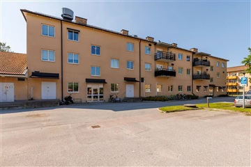 Bild 1. Lägenhet, Parkgatan, Hallstahammar 
