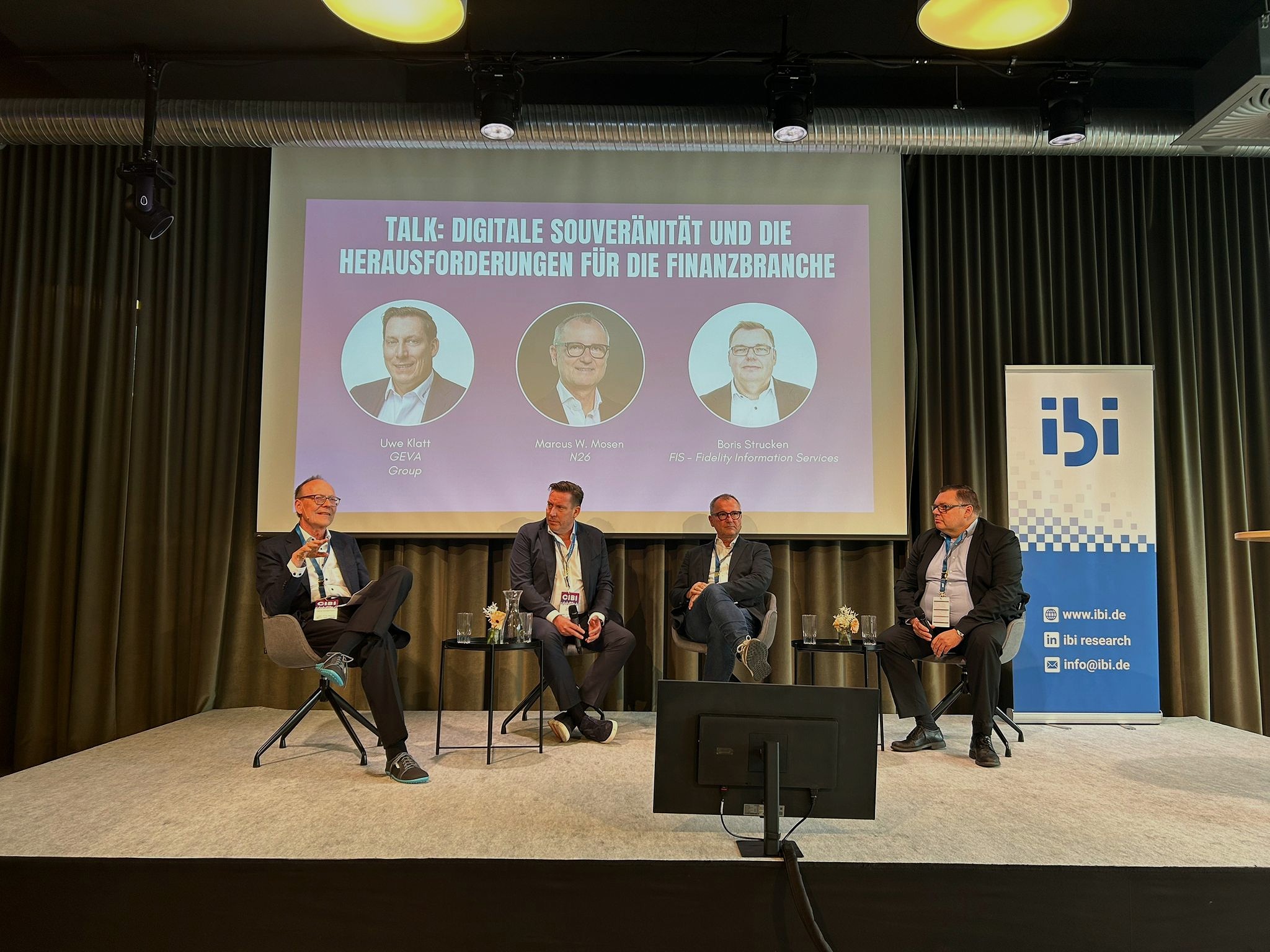 https://s3.eu-central-1.amazonaws.com/ibi-assets/content/cibi-talk.jpeg
