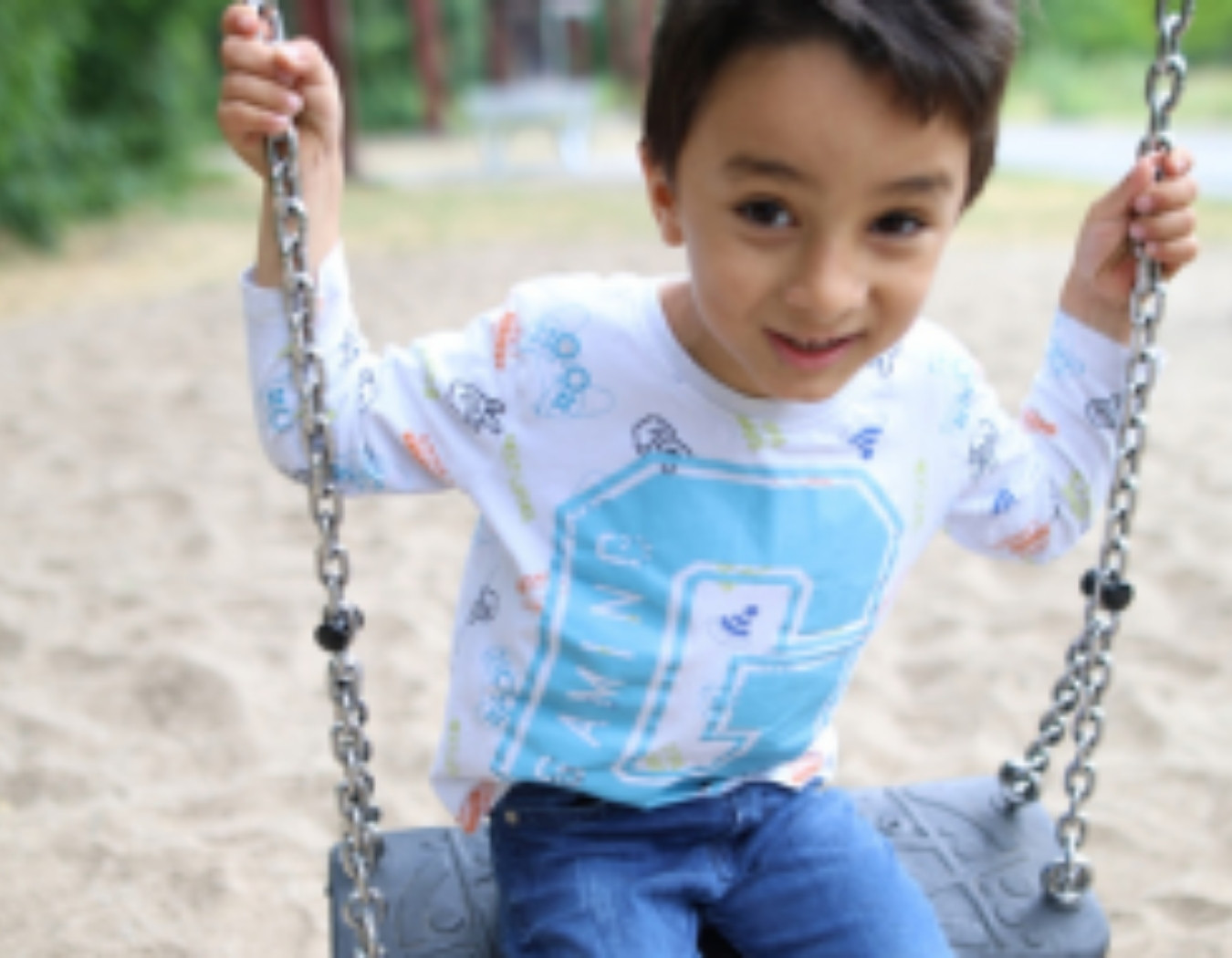 Spielgeräte für das neue Kinderschutzhaus