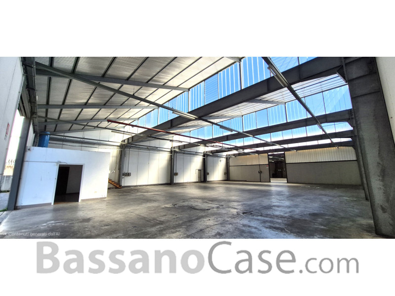 AMPIO SPAZIO ARTIGIANALE DI 1200 MQ - Foto 2 di 3