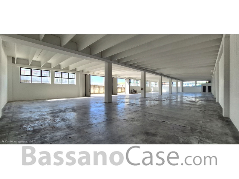 AMPIO SPAZIO ARTIGIANALE DI 950 MQ - Foto 0 di 5