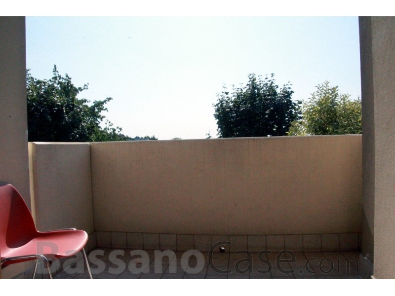 APPARTAMENTO BICAMERE ARREDATO DI CUCINA IN AFFITTO A ROMANO D'EZZELINO - Foto 0 di 5