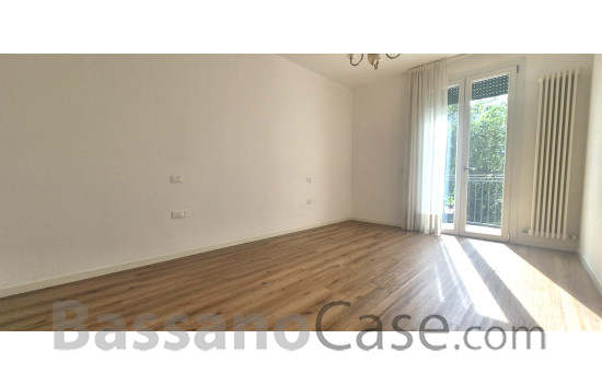 APPARTAMENTO BICAMERE CON TERRAZZO ABITABILE IN VENDITA A BASSANO DEL GRAPPA - Foto 9 di 13
