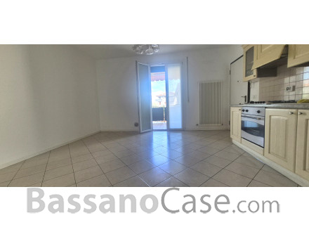 APPARTAMENTO BICAMERE CON TERRAZZO ABITABILE IN VENDITA A BASSANO DEL GRAPPA
