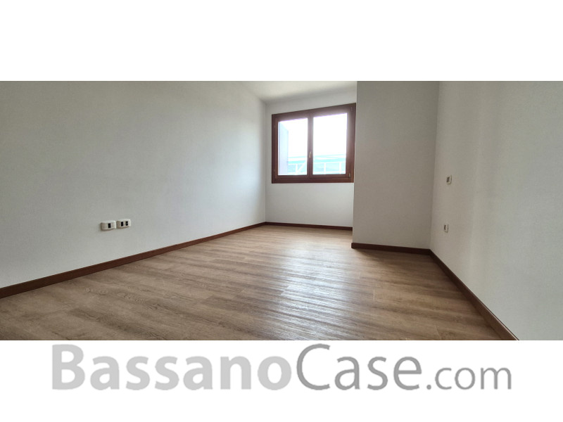 APPARTAMENTO CON DUE CAMERE IN VENDITA A  ROMANO D'EZZELINO - Foto 6 di 7