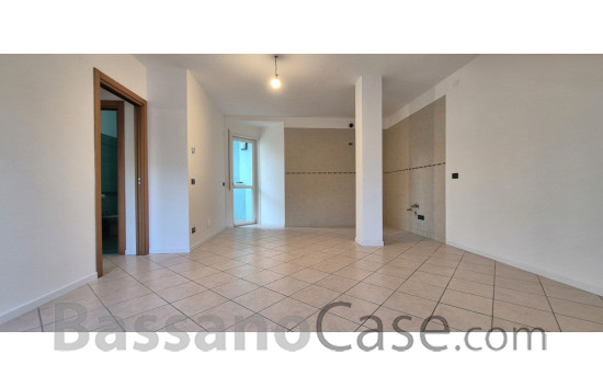 APPARTAMENTO INDIPENDENTE CON GIARDINO PRIVATO - Foto 1 di 13