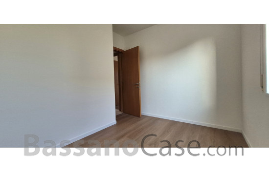 APPARTAMENTO INDIPENDENTE CON GIARDINO PRIVATO - Foto 7 di 13