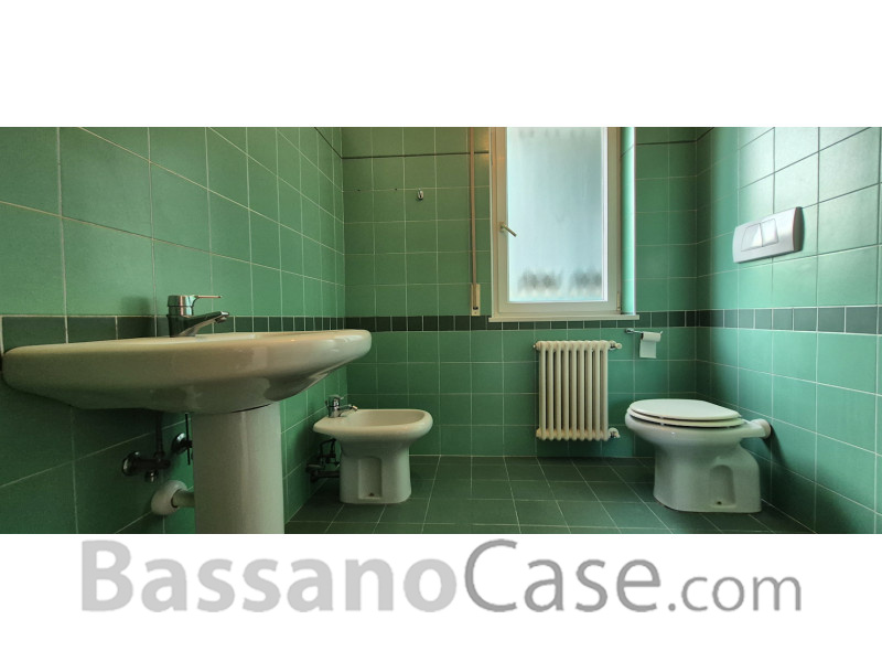 APPARTAMENTO INDIPENDENTE CON GIARDINO PRIVATO - Foto 10 di 13