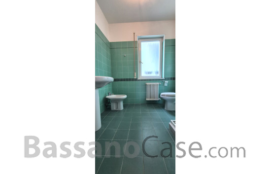 APPARTAMENTO INDIPENDENTE CON GIARDINO PRIVATO - Foto 11 di 13