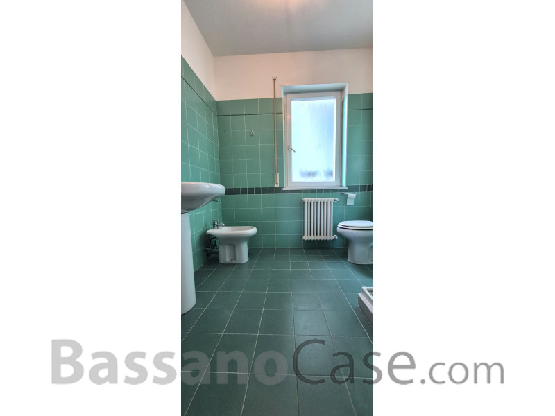 APPARTAMENTO INDIPENDENTE CON GIARDINO PRIVATO - Foto 11 di 13