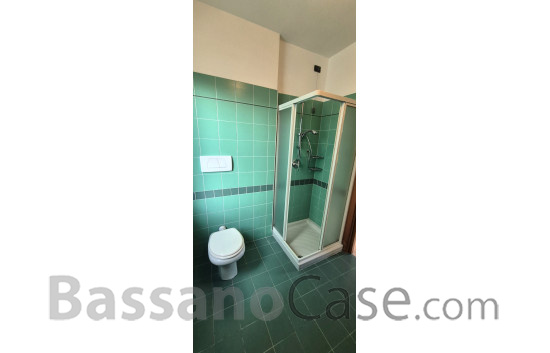 APPARTAMENTO INDIPENDENTE CON GIARDINO PRIVATO - Foto 12 di 13