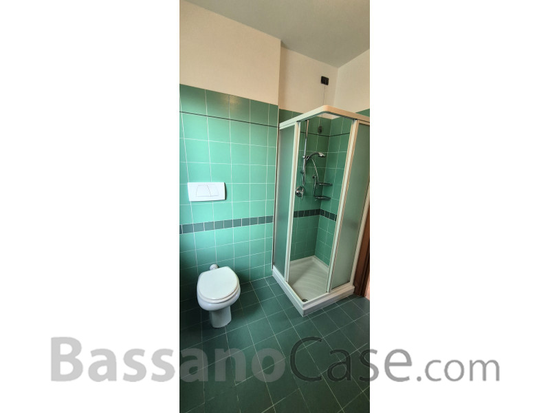 APPARTAMENTO INDIPENDENTE CON GIARDINO PRIVATO - Foto 12 di 13