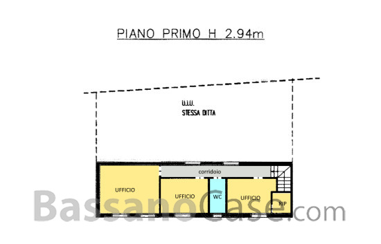 CAPANNONE CON SCPERTO DI PROPRIETA' - Foto 1 di 2