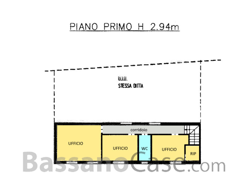 CAPANNONE CON SCPERTO DI PROPRIETA' - Foto 1 di 2