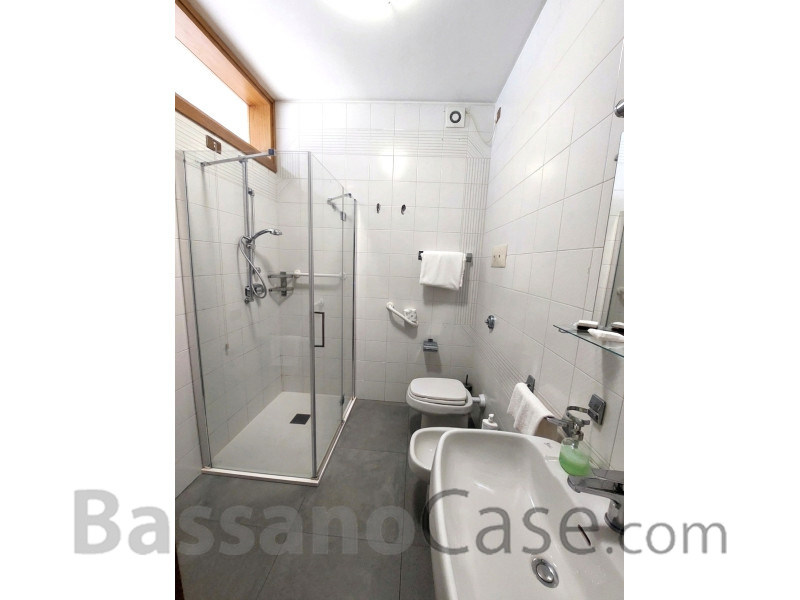 ELEGANTE PALAZZOTTO IN VENDITA IN CENTRO A MAROSTICA - Foto 10 di 14