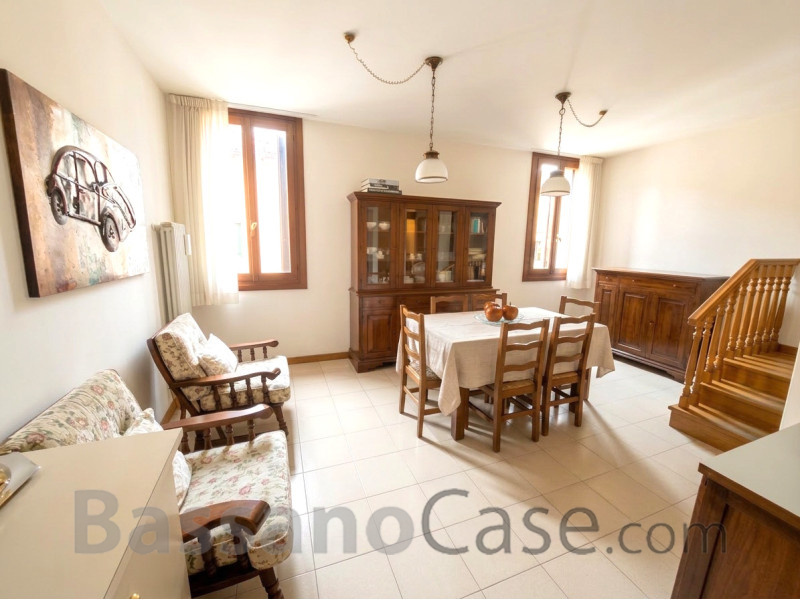 ELEGANTE PALAZZOTTO IN VENDITA IN CENTRO A MAROSTICA - Foto 5 di 14