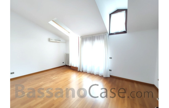 ELEGANTE PALAZZOTTO IN VENDITA IN CENTRO A MAROSTICA - Foto 9 di 14