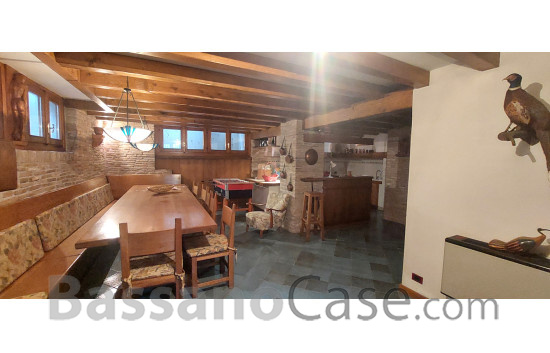 ELEGANTE VILLA SINGOLA IN VENDITA A BASSANO DEL GRAPPA - Foto 24 di 25