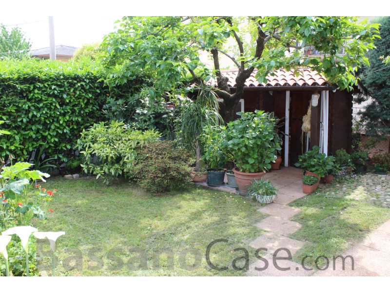 ELEGANTE VILLA SINGOLA IN VENDITA A BASSANO DEL GRAPPA - Foto 6 di 25