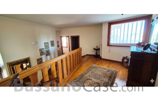 ELEGANTE VILLA SINGOLA IN VENDITA A BASSANO DEL GRAPPA - Foto 16 di 25