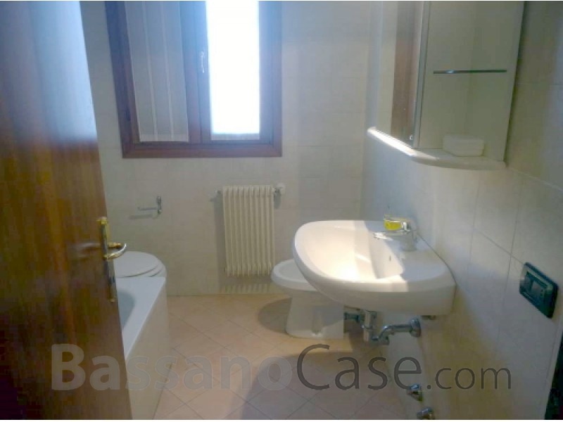 GRAZIOSO MINI APPARTAMENTO IN AFFITTO A SAN GIACOMO - Foto 4 di 7