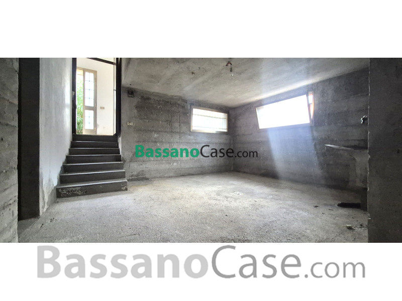 INDIPENDENZA TOTALE SPAZI GENEROSI E ZERO SPESE CONDOMINIALI - Foto 17 di 21